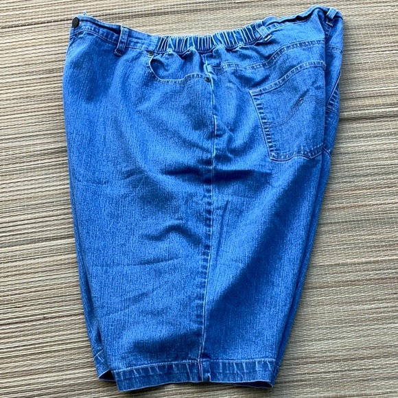 Bobbie Brooks Women Casual Blue Denim Shorts Size 2X - Picture 12 of 12